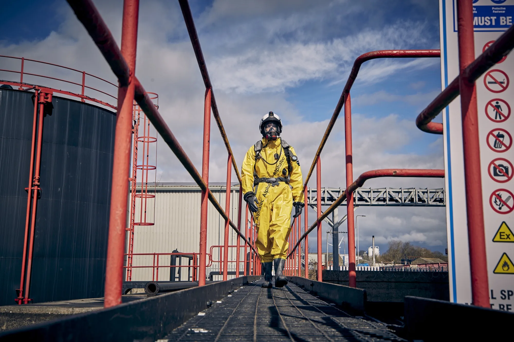 ANSELL-GAS-TIGHHT-SUITS-LOCATION-093